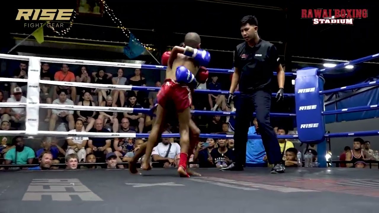 🇹🇭 Young Thai Fighters Clash in a 3-Round Muay Thai War! 🇹🇭 background