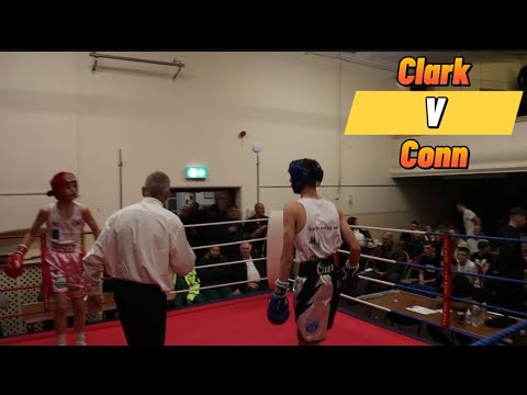 Junior boxing at its best! Clark v Conn - Full fight. background