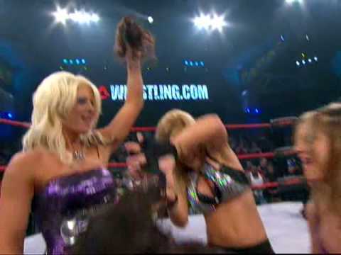 TNA: The Governor Gets Her Hair Cut