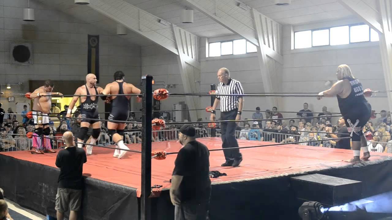 The Flatliners vs Rikishi & Sexy Monkey (TWO Stinkfaces!) background