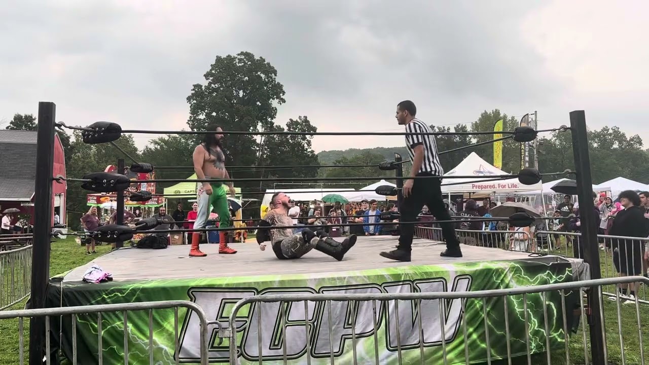 J.D. Ink vs “The Irish Wolf” Simon McGhee #2 9/9/23 background