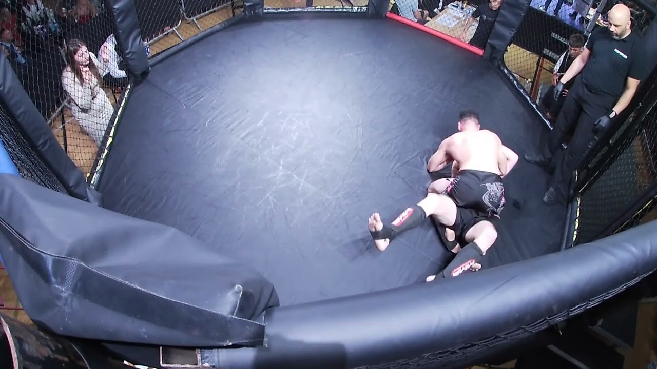 SWANSEA | ULTRA MMA | THE ROMAN VS STEVE A WIRE WILLIAMS
