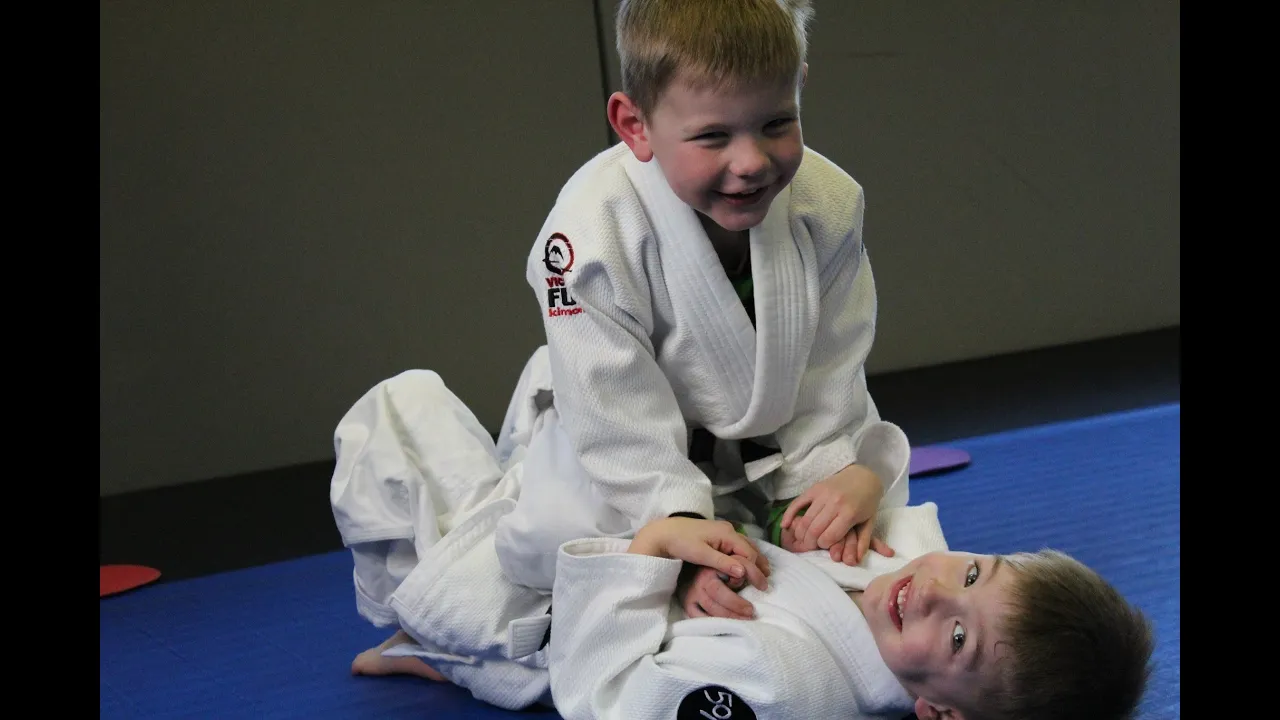 Teaching the right mentality, while training Brazilian Jiu-Jitsu, from the start background