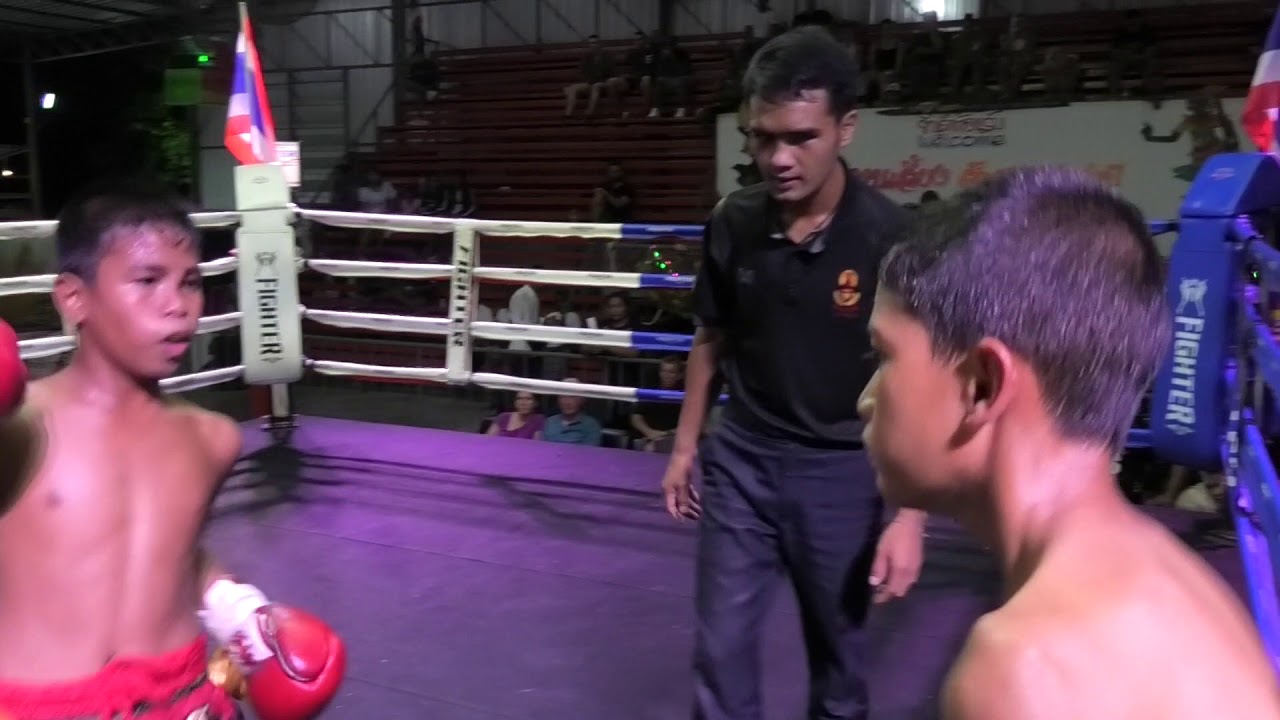 Pataklek Sinbimuaythai 🇹ðŸ‡fights at Rawai Boxing Stadium, 15th November 2019 background