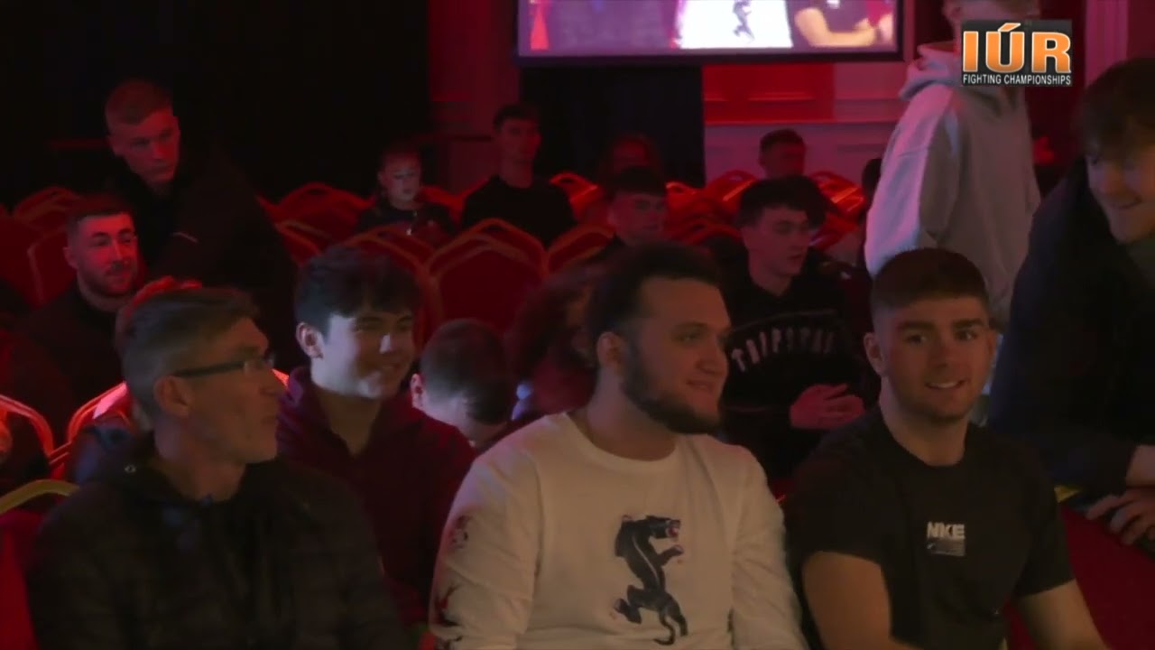 IÚR FC 6 - Victor Cirlan vs Jack Geddis backdrop