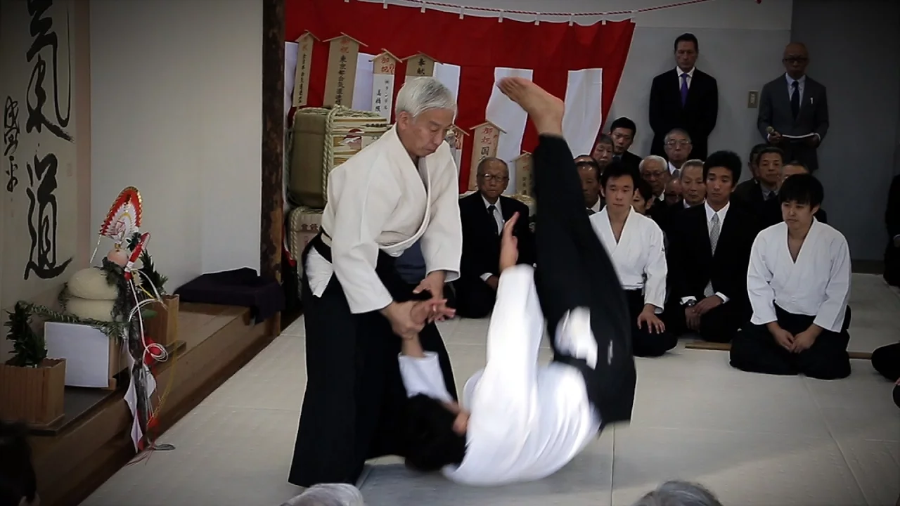 Aikido Demonstration - Doshu Ueshiba Moriteru - Aikikai Hombu Dojo Kagamibiraki 2016