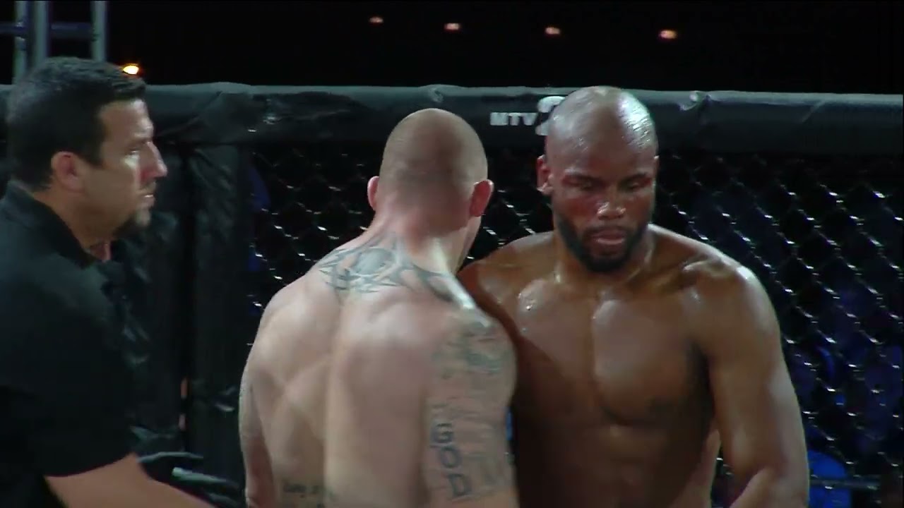 Full Fight | Travis Wiuff vs. Christian M'Pumbu | Bellator 55 background