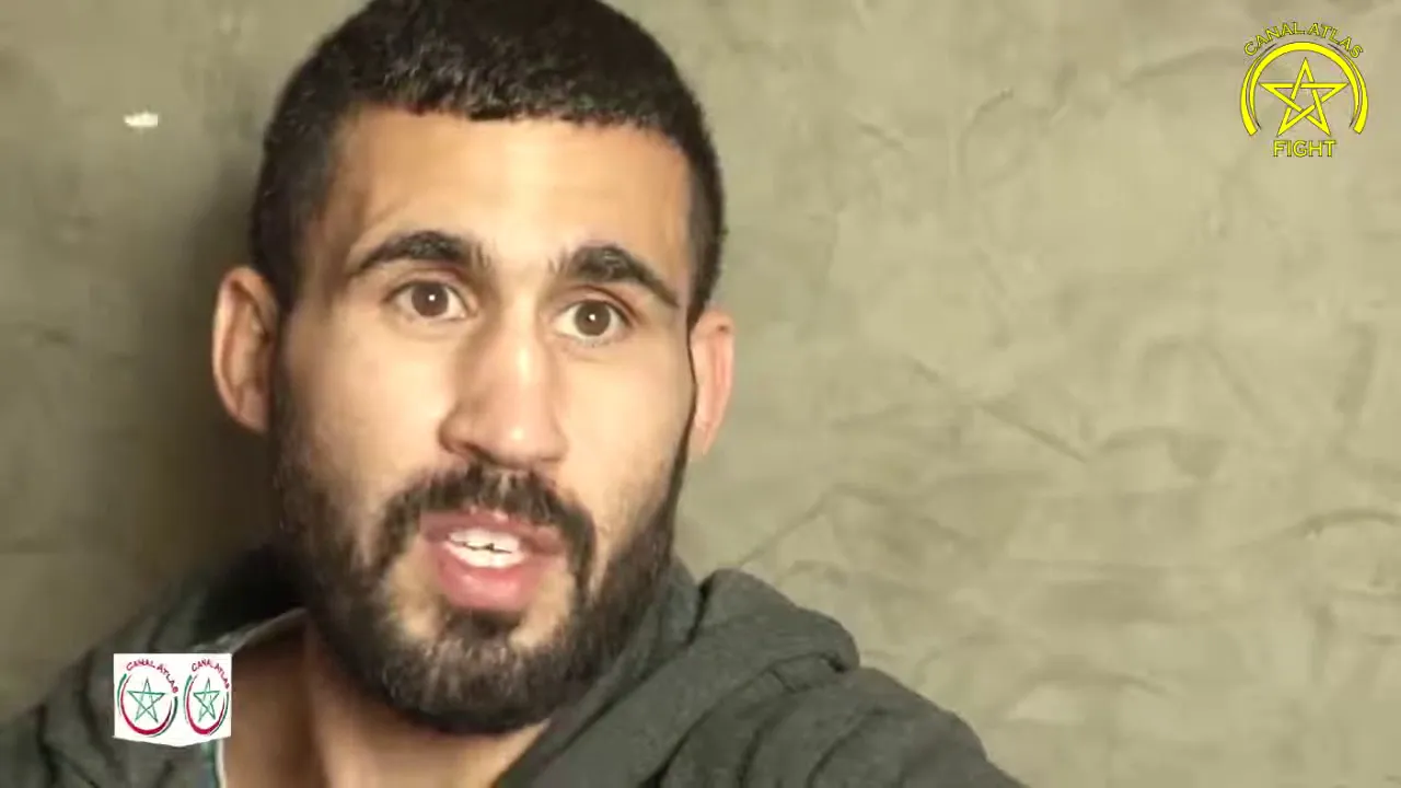 Boxe ATTOU Zakaria Champion 'Europe background