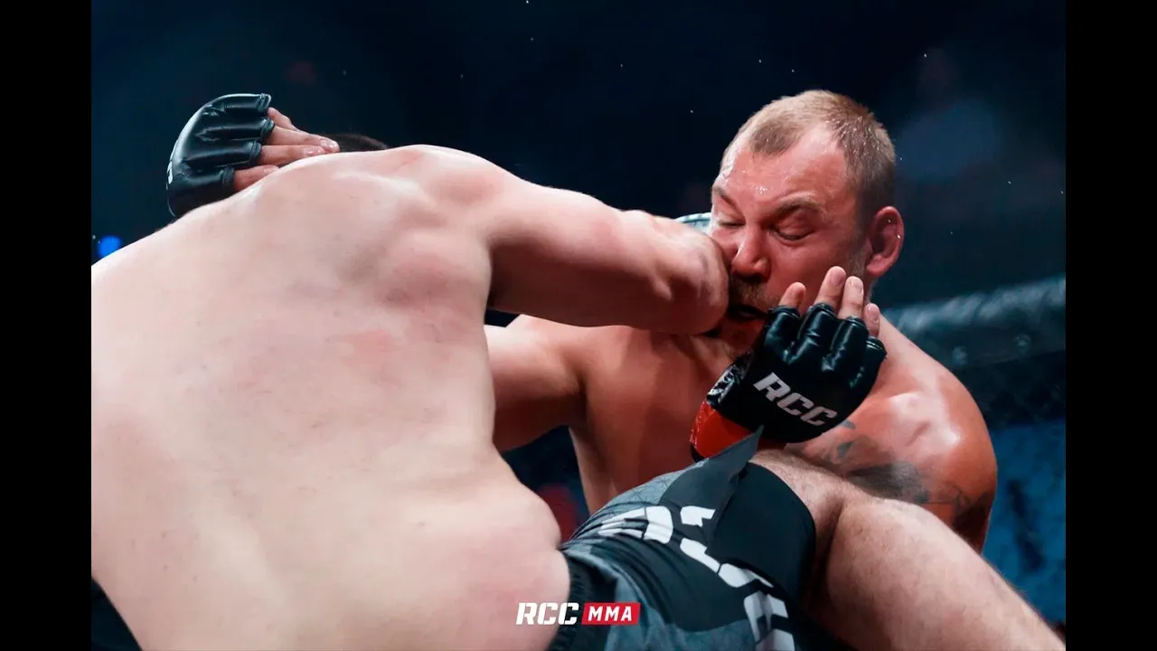 250 КГ В КЛЕТКЕ | Шумаев Сергей vs Шевораков Дмитрий | RCC Intro 27 backdrop