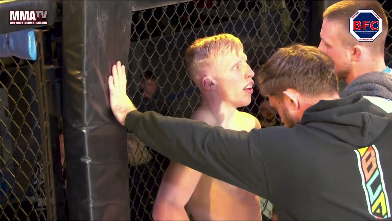 BFC7 13 Eddie Burns VS Brooklyn Burch