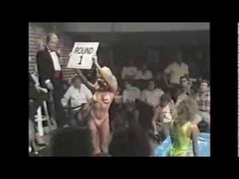 Oil wrestling