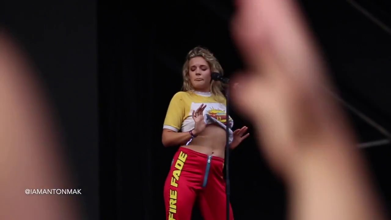 Tove Lo - Talking Body background