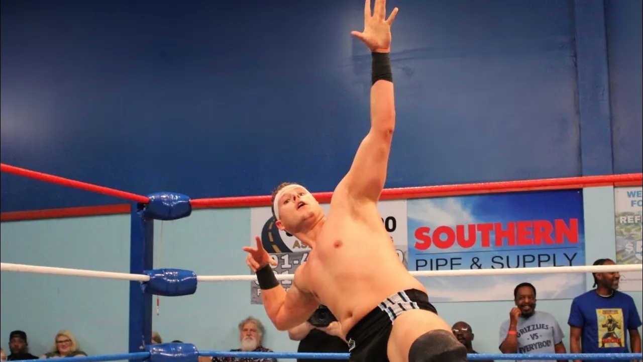 Colton Cage (c) vs Main Event Bradley | Junior Heritage Title Match | MEMPHIS WRESTLING background