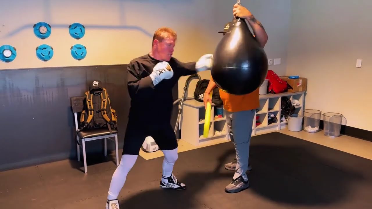 Canelo Alvarez Does Elite Drill That Becomes KO background