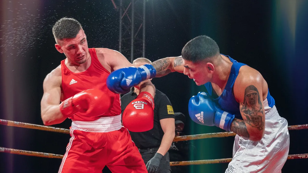 SG-FN5: MALYSHKO vs HORVATH - BOXING backdrop