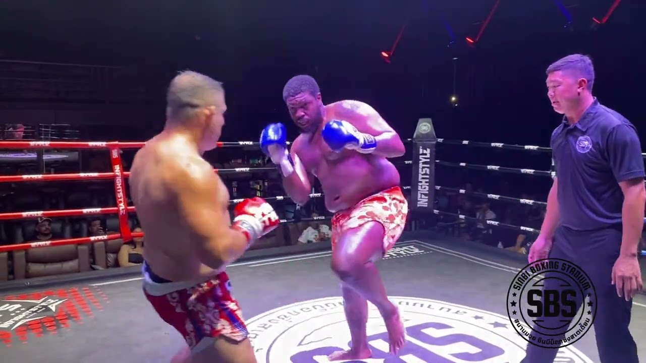 Andy Sinbi Muay Thai ๐บ๐ธ(red) defeats Sean MJ Five Points๐บ๐ธ (blue) by decision backdrop