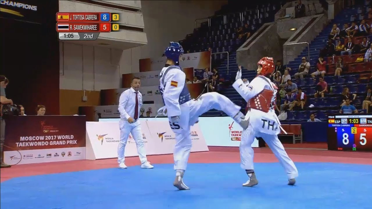 Semifinal M-58 Moscow 2017 World Taekwondo Grand-Prix TORTOSA CABRERA (ESP) vs SAWEKWIHAREE (THA) background