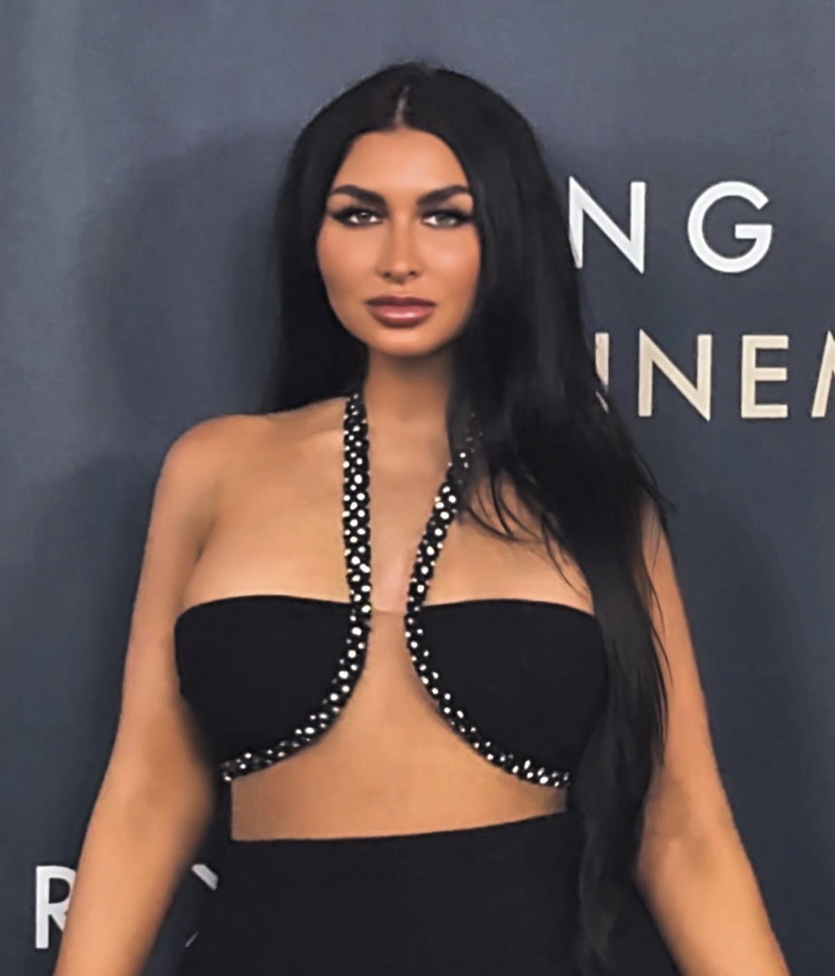 actor Sev Philippou large photo