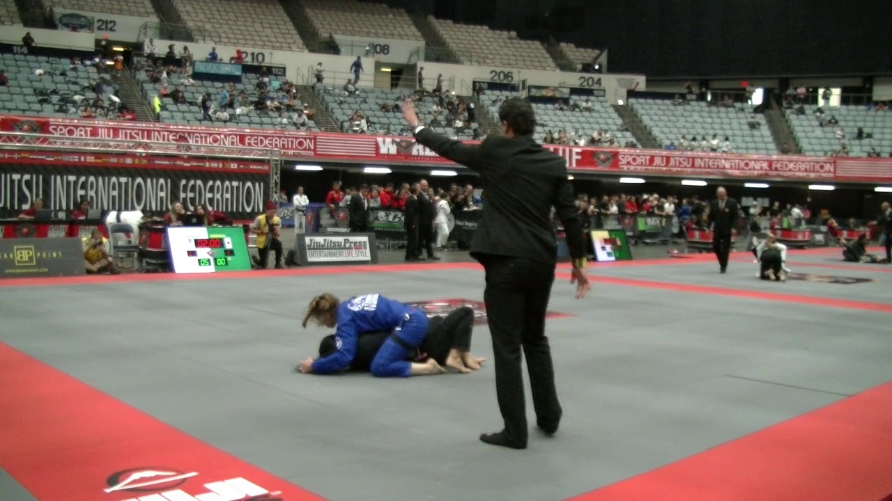 SJJIF WORLD 2019 - Elizabeth Exell X Isabelle De Souza background