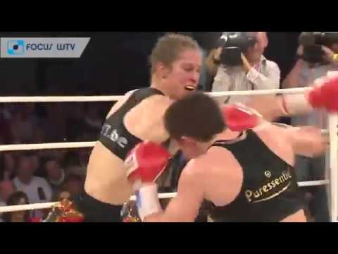 Delfine Persoon Vs. Maiva Hamadouche - WBC Lightweight Title 11/11/2015 background
