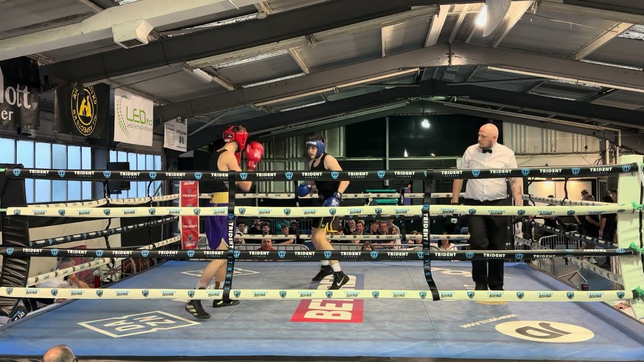 Harvey Ellis vs Jamie McKenna | Amateur Boxing Bout