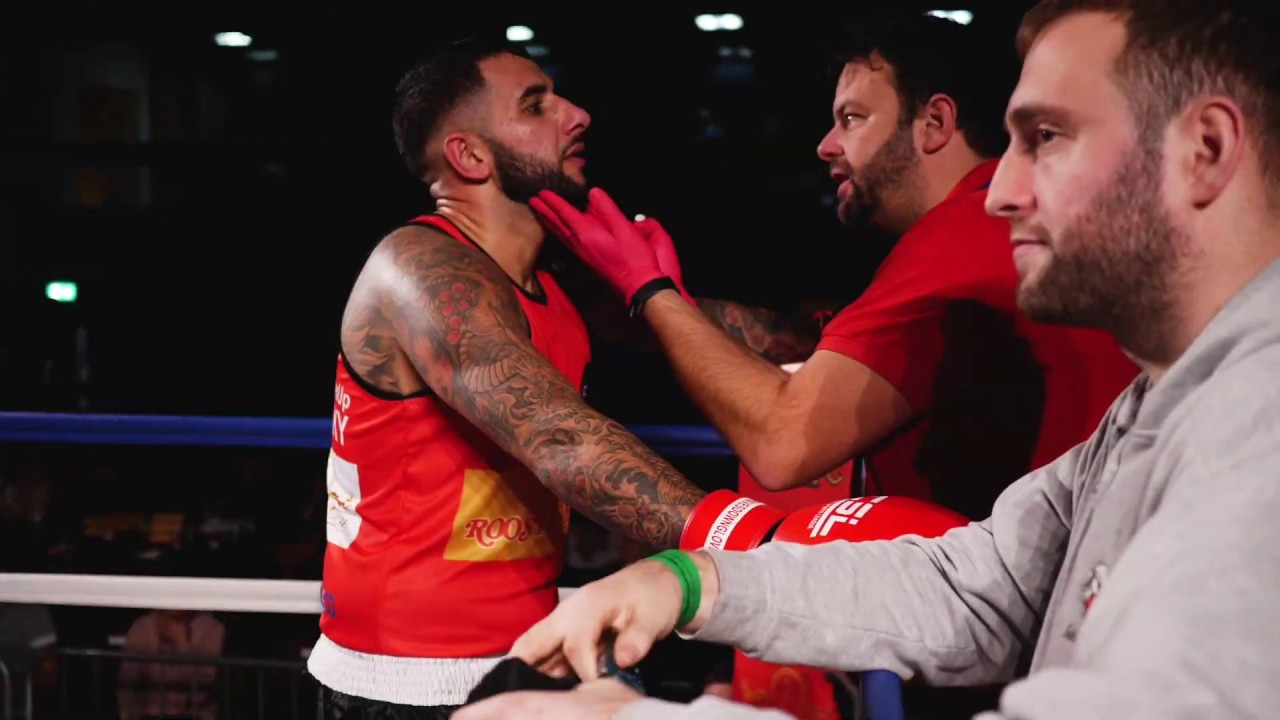 CSL 4 | Fight 11 | Julien Polk vs Kyle Burton background