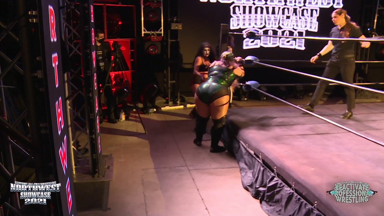 The Bloody Undead Bride Su Yung vs The Fallen Flower Kikyo