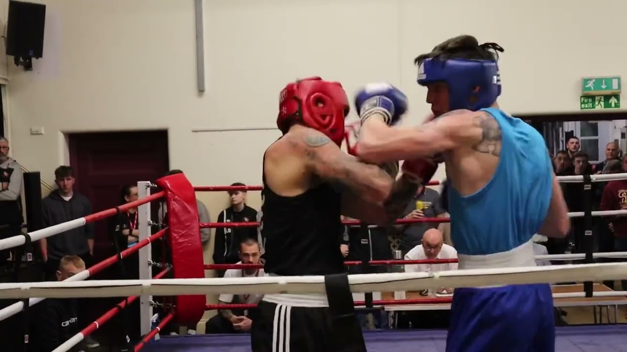 Firecracker of a fight sparks a positive Bristol boxing show! background