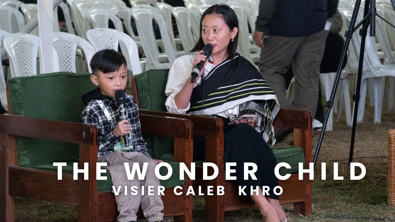 The Wonder child Visier Caleb Khro (5-year-old) who can IDENTIFY FLAS OF 197 COUNTRIES. backdrop