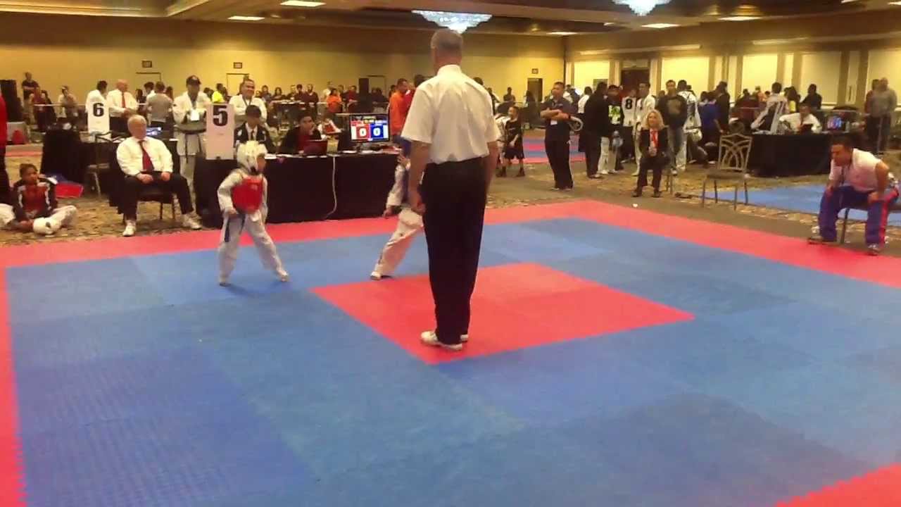 LAS VEGAS OPEN TAEKWONDO CHAMPIONSHIPS 2013--SPARRING--6/7 YEAR OLD--BLUE BELT vs BLACK
