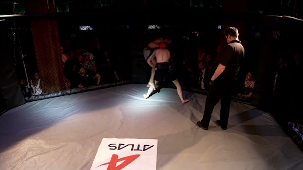 Pure FC 23 Alex Docea vs Vince O'Leary background