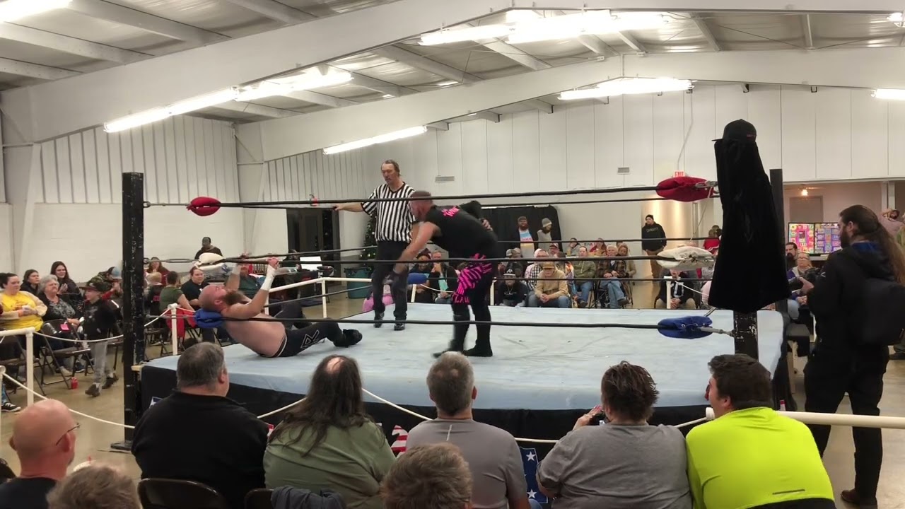 Axel Freakin Gunn vs Robert Starr background