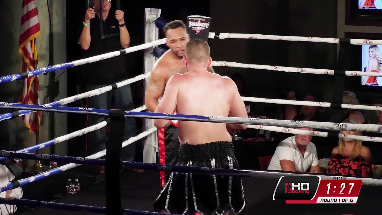 Twon Smith vs Marvin Babe II background