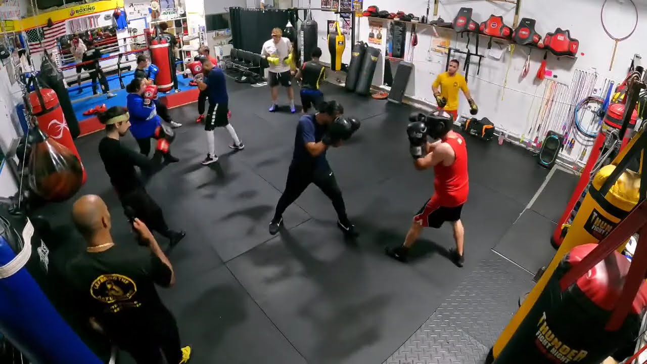 Adult BOXING CLASS! Learning real deal boxing