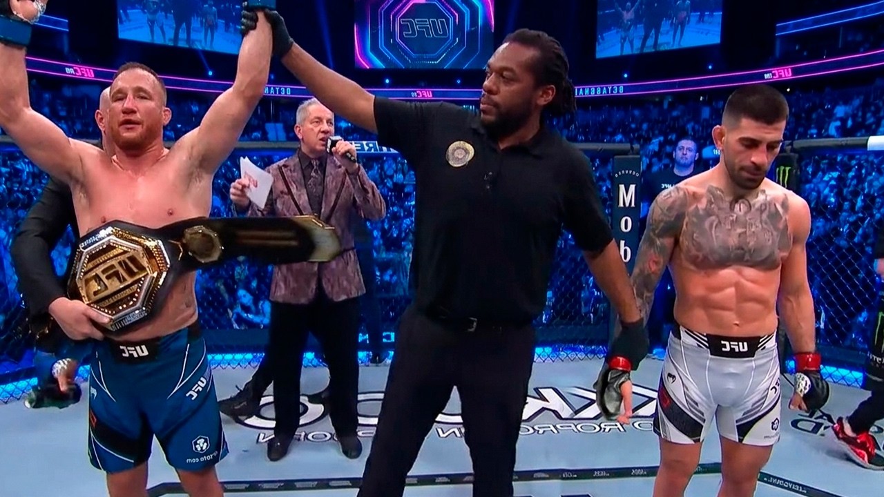 NO MORE UNDEFEATED! 💀 5 Times Justin Gaethje Proved He Can DESTROY Topuria...