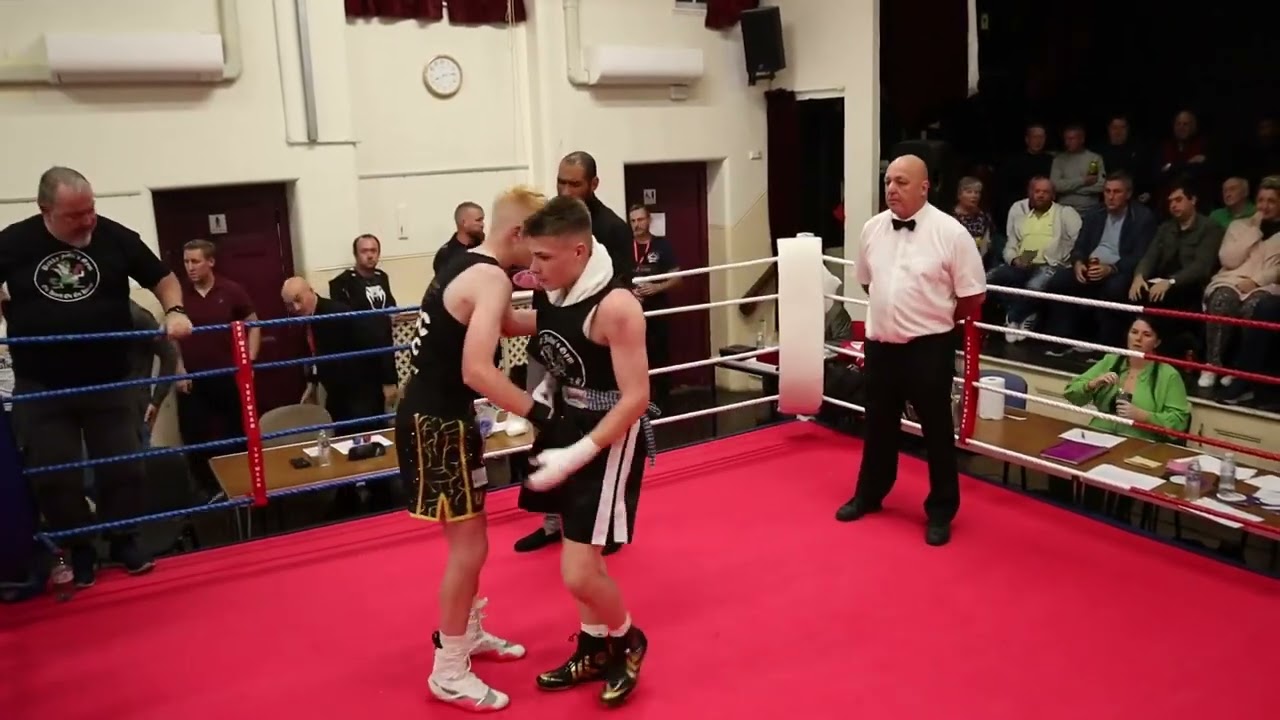 Raw Amateur boxing Emotions!