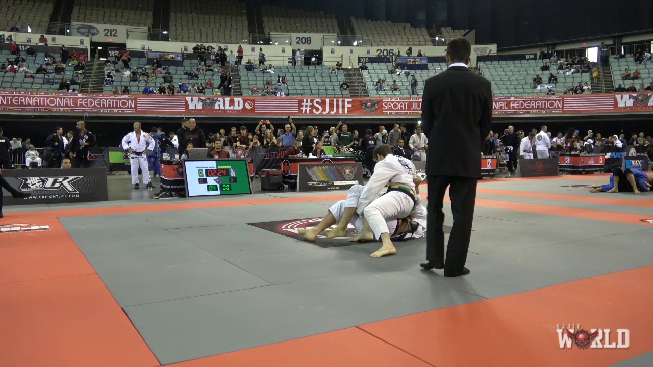 MAURICIO TOGNI ANTUNES VS ADAM SCHMALTZ