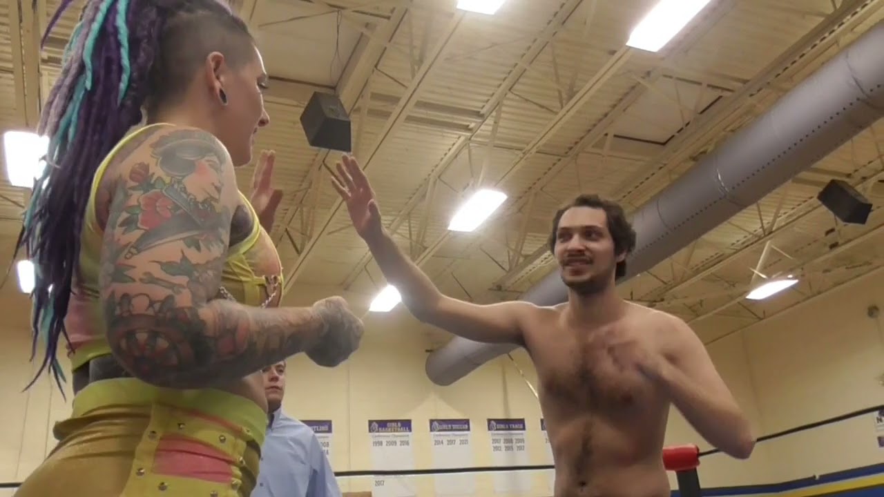 Seth Clayton Burns vs ALW Women's Champion The AP Audrey Allen background