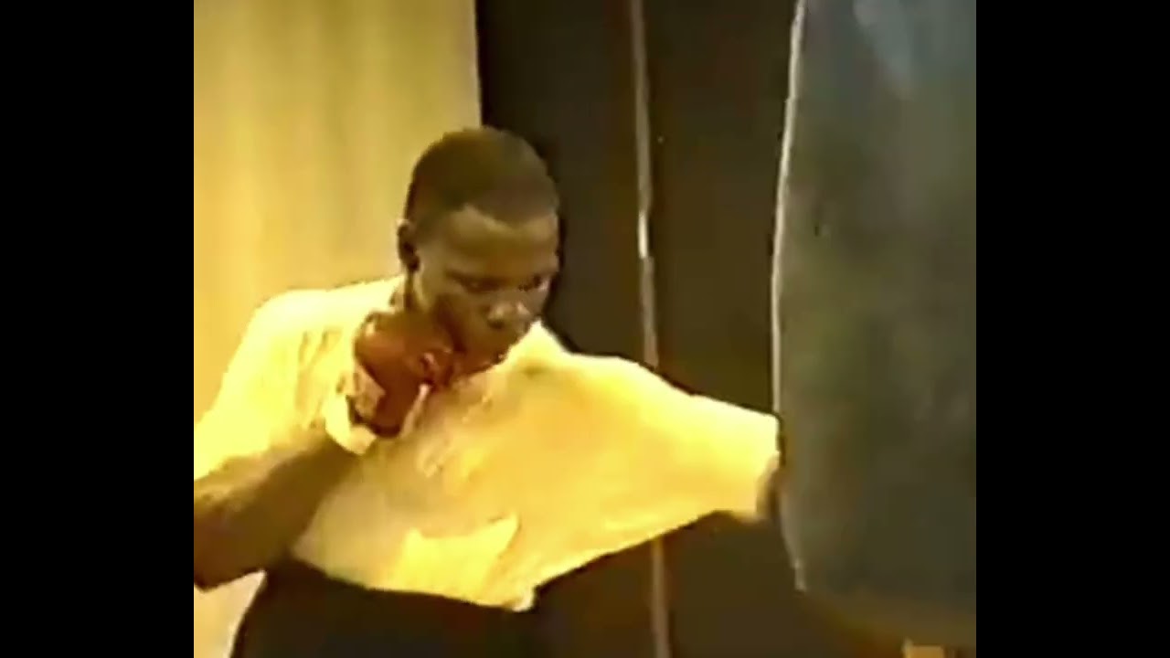 Vintage Chris Eubank Sparring & Training #eubank #chriseubank #chriseubankjr #boxingtraining