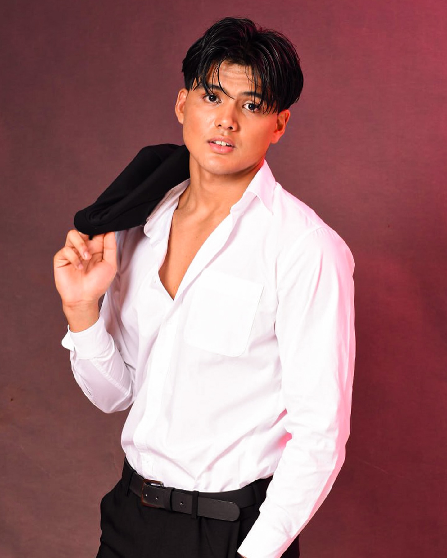 actor Naz San Juan large photo