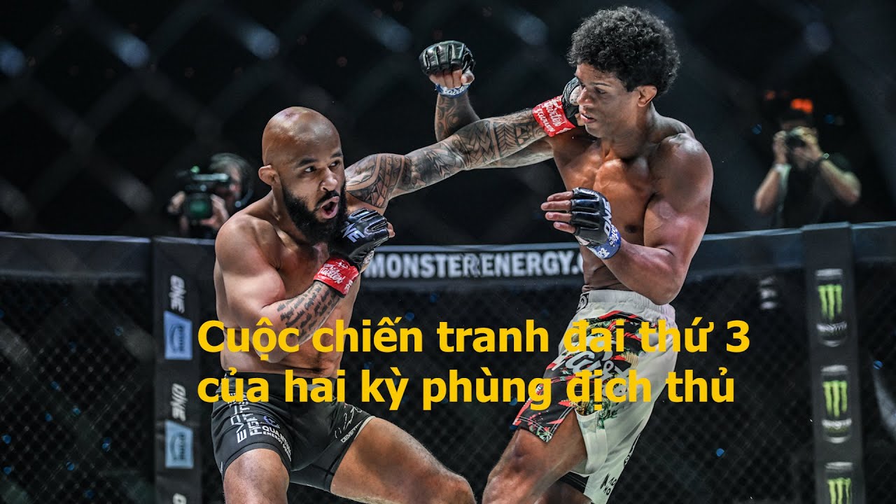Demetrious Johnson lại đánh bại Adriano Moraes, bảo vệ thành công đai MMA thế giới background