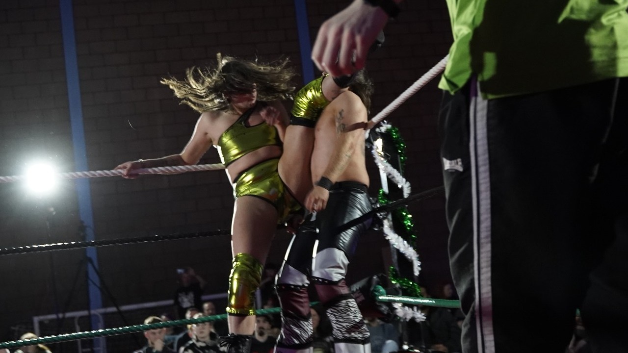 Full Match - Pretty Big Deal Vs. Gary Gibson - Titanic Wrestling