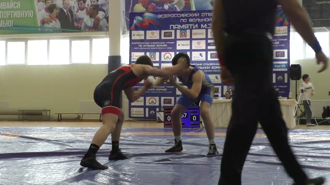 Амирхан Зугулов (КБР) - Амир Герюгов (КЧР)