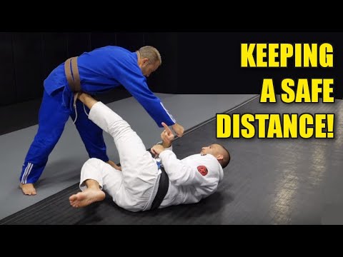 BJJ Open Guard For Self Defense - Managing The Distance