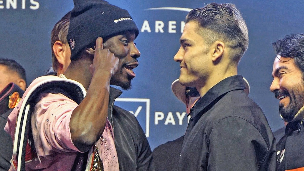 Richardson Hitchins STEPS TO Oscar Duarte!  | FACEOFF | DAZN Boxing