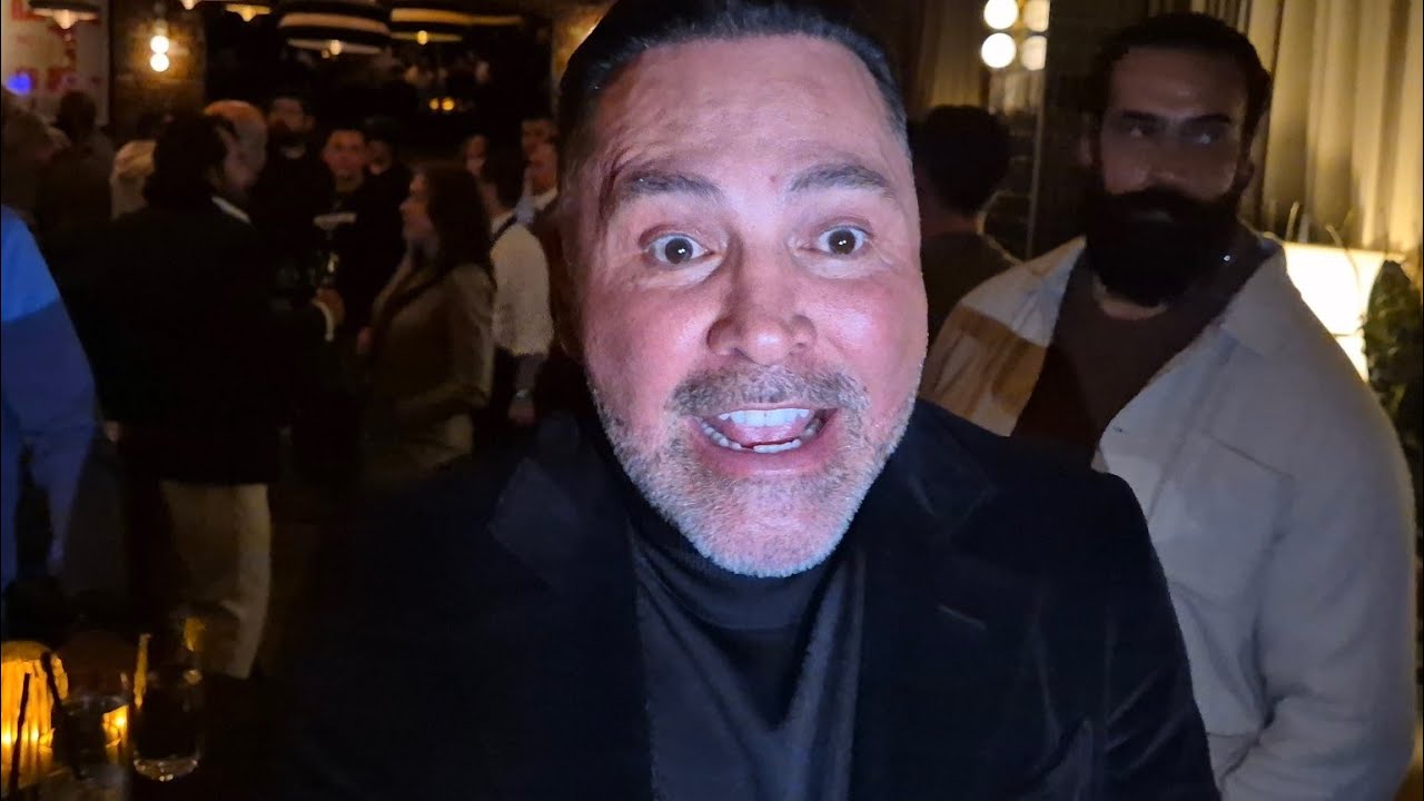 Oscar De La Hoya CLOWNS Dana White & REACTS to Floyd Mayweather vs Mike Tyson
