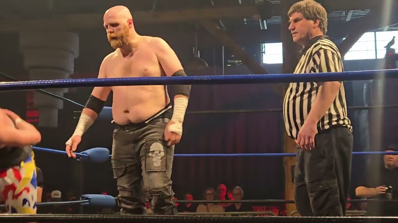 Ryan Schimmel vs TeeJay Miguel vs James Manning IPW "Game On" Fan Cam