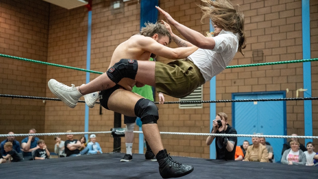 Full Match: Pretty Big Deal Vs. Butch Armstrong - Titanic Wrestling background