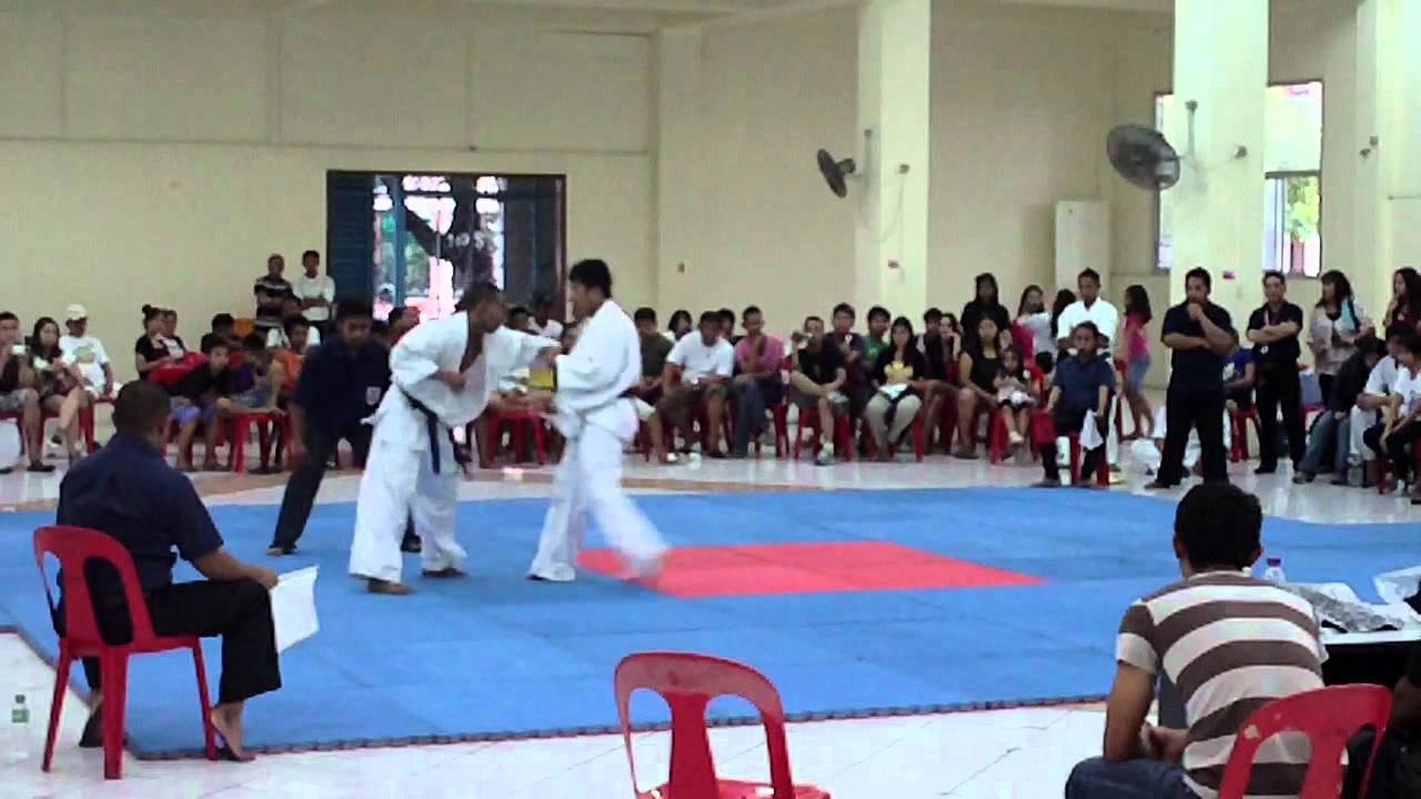 Kyokushin Blackbelt vs Bluebelt - Lightweight Finals 2011 background
