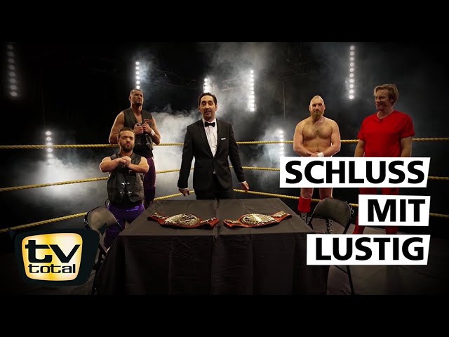 Simon Gosejohann beleidigt Leichtathletik-Legende Matze Mester | TV total Promi Wrestling background